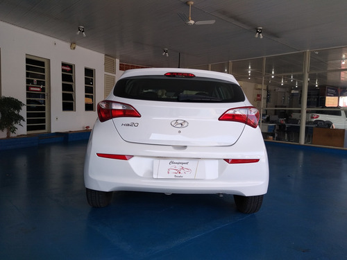 Imagem 4 de 8 de Hyundai Hb20 1.0 Comfort (flex)