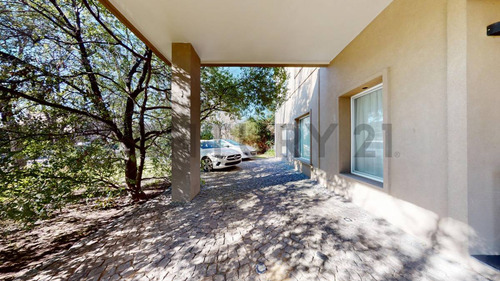 Casa En Venta En Grand Bell 1, Mirá Las Fotos Y Recorré El Tour Virtual!!!