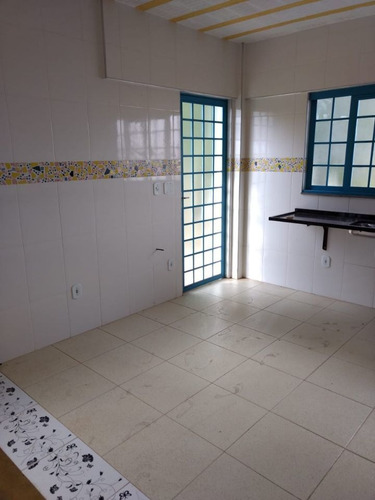 Chalé Pode Ser Usado Como Casa Ou Ponto Comercial , Beira Da Rodovia 354 , 140 M2 De Construção , Terreno Com 340 M2. - 435