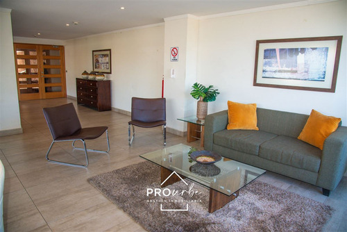 Depto En Venta De 2 Dorm. 2 Baños, 2 Estac.en Lo Barnechea