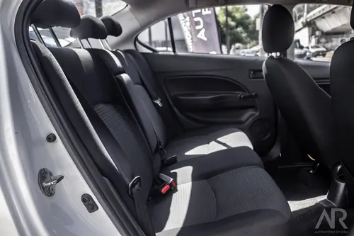 Mitsubishi Mirage 1.2 G4 GLX Cvt