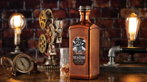 Whisky The Deacon Scotch Garrafa Dourada 1l | MercadoLivre
