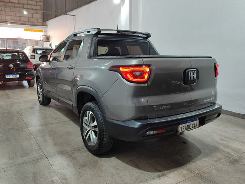 Fiat Toro 2.4 16v Freedom Road Flex 4x2 Aut. 4p