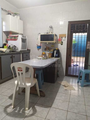 Imagem 6 de 6 de Venda De Casas / Padrão Na Cidade De Araraquara 10974