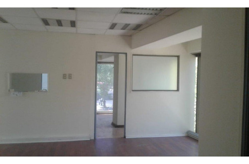 Arriendo Oficina Ed. Giratorio Conexión Metro Los Leones, Pl