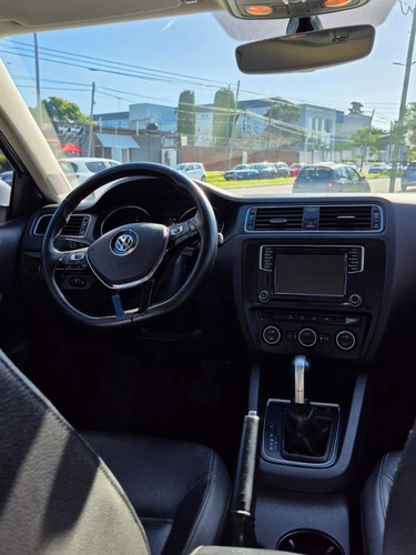 Volkswagen Vento 1.4tsi Comfortline 2016
