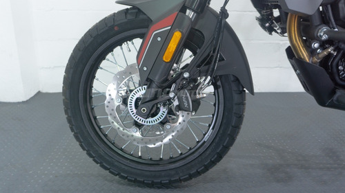 Voge 650 Dsx Moto Touring Con Baules De Regalo