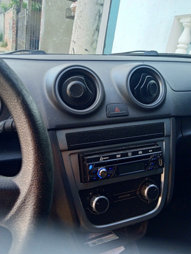 Volkswagen Gol 2014 1.0 Total Flex 5p