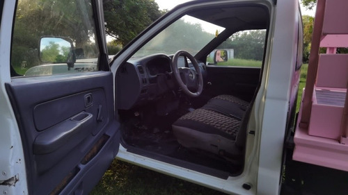 Imagen 5 de 15 de Nissan Np300 Estaquitas