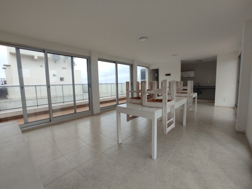 Venta Apartamento 3 Dormitorios, Con Patio Y Barbacoa. Malvin.