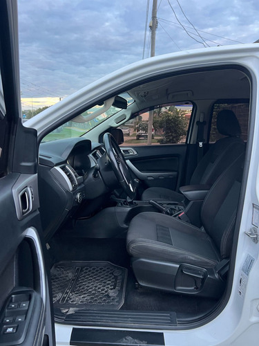 Ford Ranger 3.2 XLt mt6