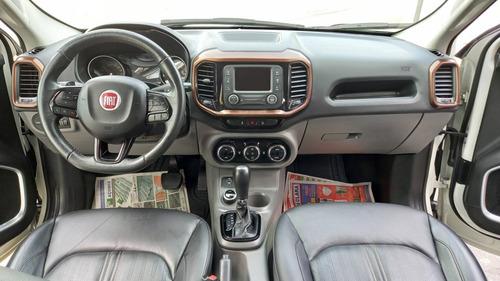 Imagem 6 de 12 de Fiat Toro 2.0 16v Turbo Diesel Volcano 4wd At9