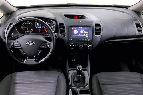 Imagen 15 de 25 de Kia Forte 4 Pts Ex, Tm6, A/ac, Bl, Camara Reversa 7, F Nie