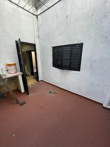 Imagen 10 de 12 de Departamento Tipo Casa En Venta En Lanus Este