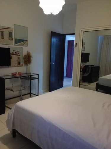 Imagen 13 de 19 de Rento Apartamento Amueblado De Lujo En Torre Sector La Julia