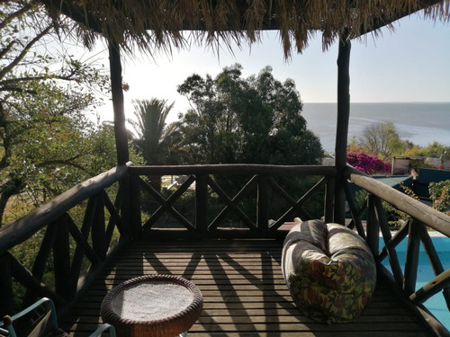 Imagen 3 de 14 de Casa A La Venta Con Vista Al Mar En Piriapolis