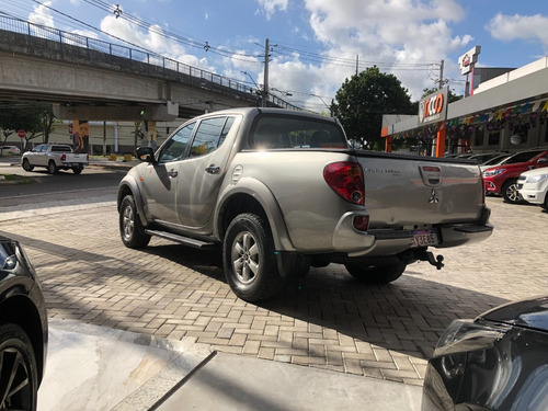 Imagem 2 de 12 de Mitsubishi L200 Triton 3.5 V6