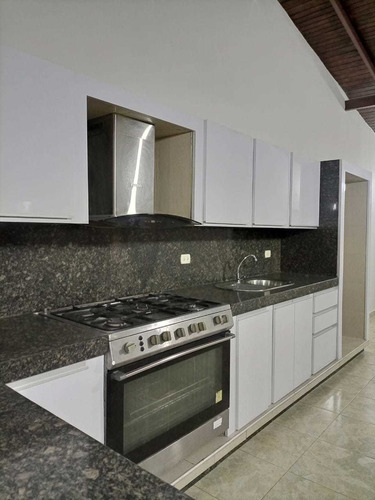Imagen 2 de 12 de Rosaura Cortez Vende Casa En Valle De Oro San Diego Carabobo