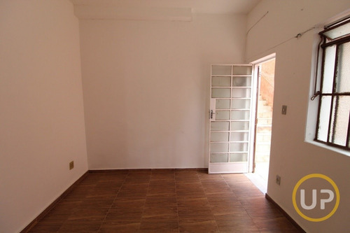 Imagem 2 de 15 de Casa - Coração Eucarístico - Belo Horizonte - R$ 1.190,00 - 2567