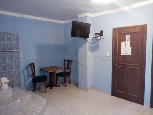 Hotel En Venta Macuto #24-24065 Johana Blanco