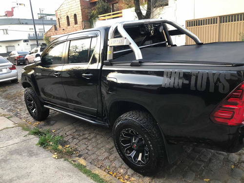 Imagen 4 de 5 de Toyota Hilux 2.8 Cd Srv 177cv 4x4 2017