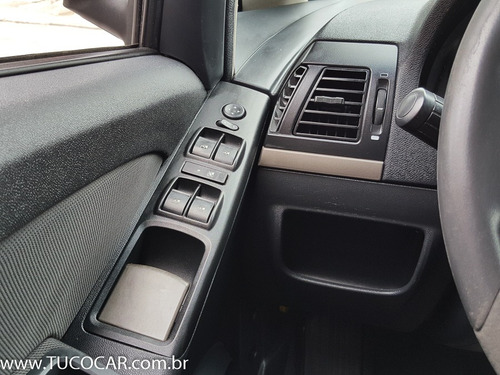 Fiat Idea Adventure 1.8 16v E.torq Dualogic (flex) 2012
