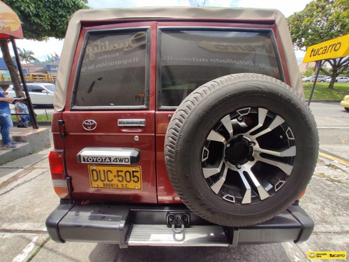 Imagen 5 de 13 de Toyota Land Cruiser Fzj 73 4.5
