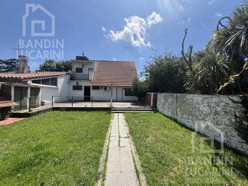 Casa En Ranelagh 4 Ambientes Apta Credito Permuta Por Propiedad En Rosario