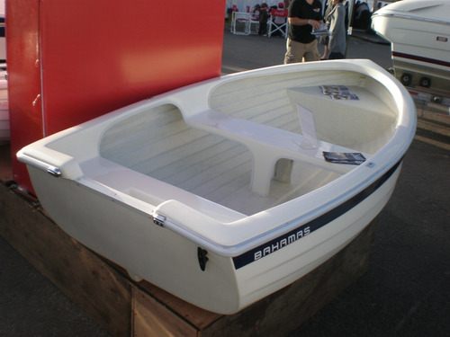 Bote Bahamas 260