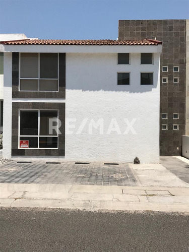 Casa En Venta Claustros De La Coreregidora, Queretaro