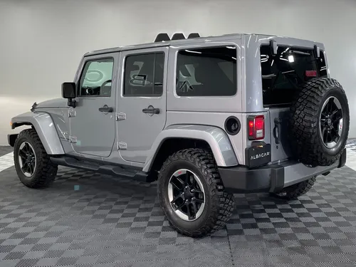 Jeep Wrangler 3.8 V6 Unlimited Sahara JK 4x4 At