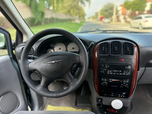 Chrysler Voyager Lx At