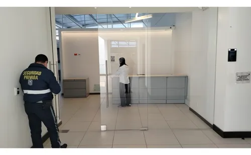 Oficina Amoblada En Arriendo, Sector Los Monjes, Excelente Ubicacion