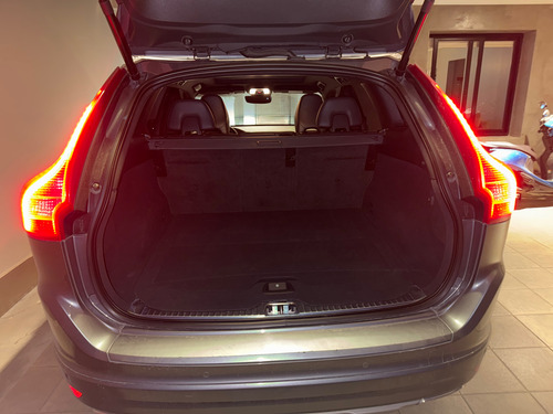 Volvo XC60 2.0 T5 High Plus 240cv At