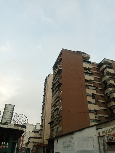 Se Vende Amplio Apartamento En Quinta Crespo (135,91 Mts2.)