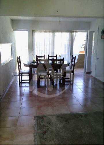 Imagen 9 de 14 de Local Y Departamento Villa Caeiro Santa María