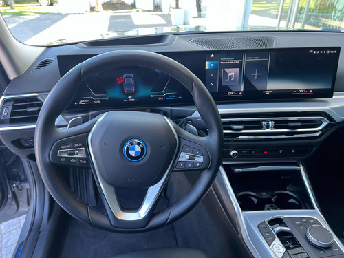 BMW Serie 3 2.0 330E Sedan Sportline