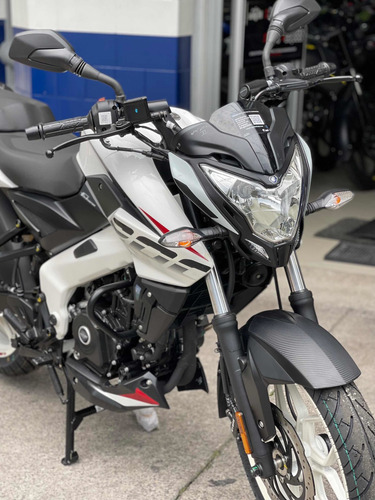 Imagen 1 de 14 de Bajaj Pulsar Ns200 Fi