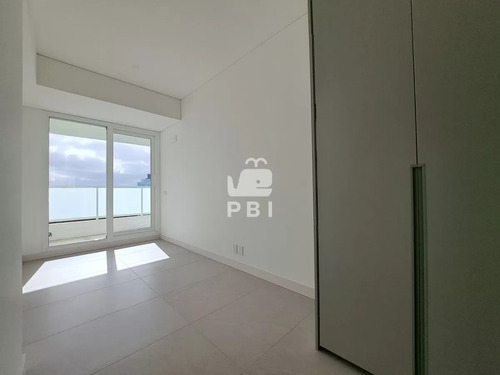 Venta Residencia De Alta Gama 4 Dormitorios En Suite Punta Del Este - Le Parc Iii - Ref : Pbi13701
