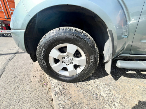 Nissan Frontier 2.5 Le Cab Doble 4x4 Tap. Cuero