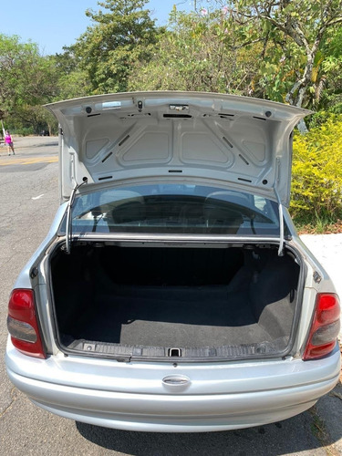 Chevrolet Corsa Sedan 2001 1.0 Wind 4p Gasolina