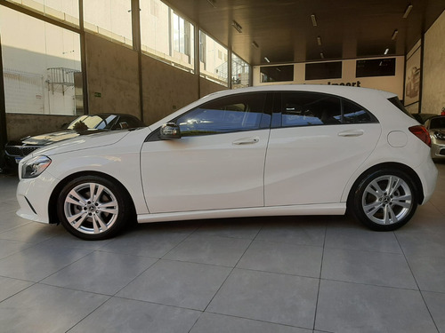 Mercedes-Benz A 200 1.6 CGI FLEX 7G-DCT