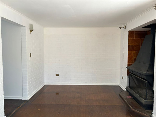Casa En Venta De 3 Dorm. En Lampa