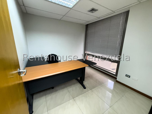 Oficina En Venta - Urb. Chacao.
