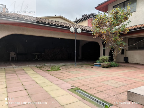 Excelente Propiedad Comercial