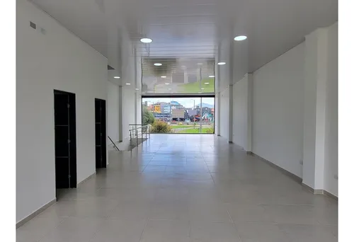 Venta Local Rentando Primera De Mayo Excelente Ubicación