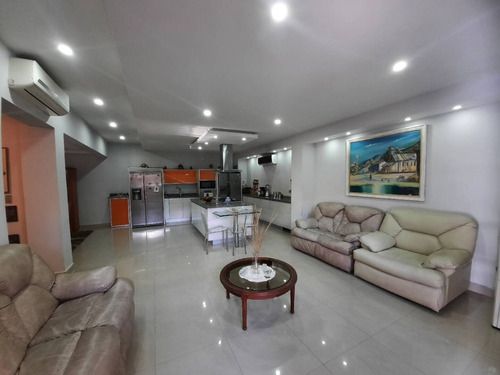 Imagen 6 de 14 de Townhouse En Venta En Guataparo