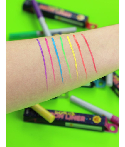 Delineador Ojos Sugar Stix Neon Cherry Punch Chupa Chup Rosa Acabado Mate Color Rosa Chicle