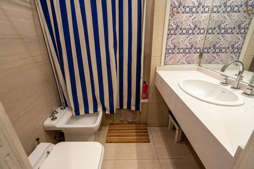 Venta Y Alquiler - Departamento 5 Ambientes - Recoleta