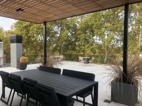 2 Ambientes Con Jardin Frente Al Rio